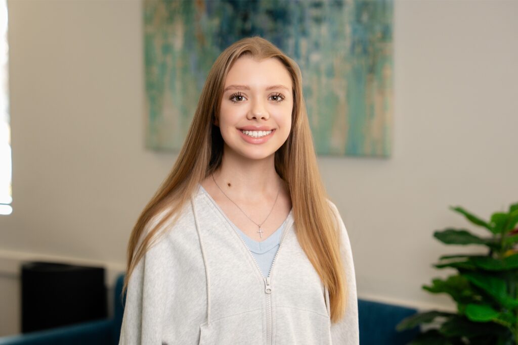 Angel Aligners vs. Invisalign: Which Clear Aligner Is Right for You?